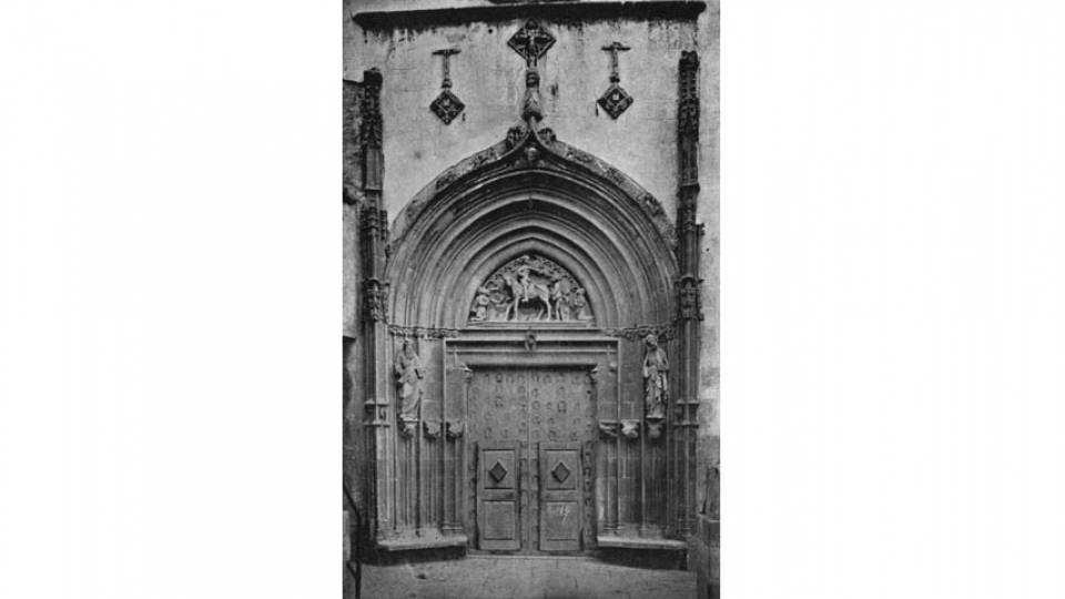 Porta principal de Sant Martí de Provençals el 1930.