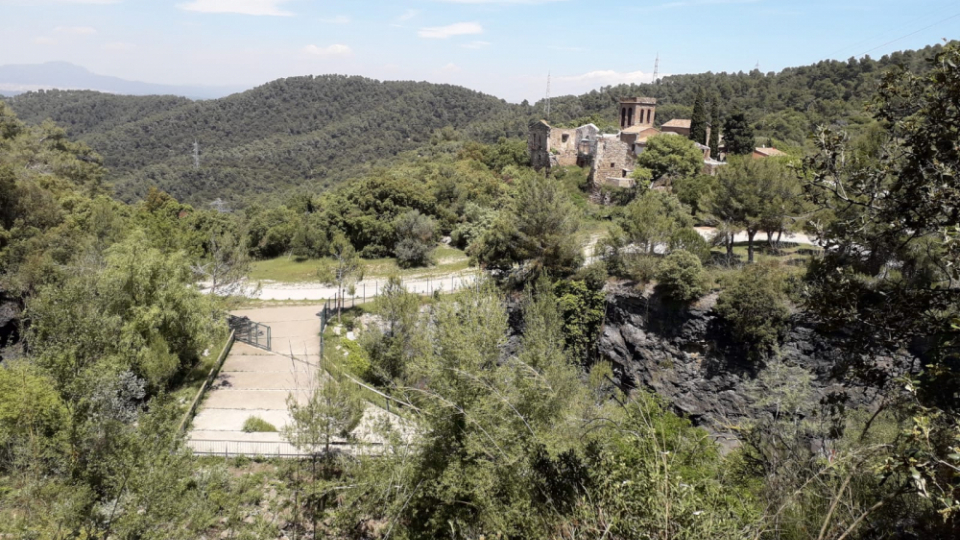 Itinerari de contemplació, reflexió i pregària a la Serra de Collserola.