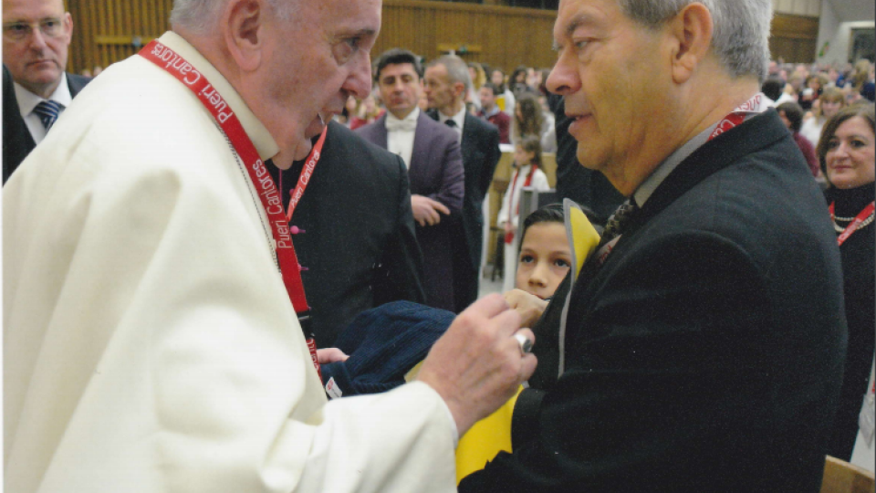 Josep M. Torrents amb el papa Francesc durant el Congrés Internacional de Pueri Cantores a Roma