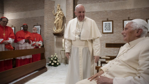 El Papa Francesc i els nous cardenals visiten a Benet XVI