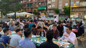 La comunitat musulmana de Lleida celebra la fi del Ramadà al Clot de les Granotes