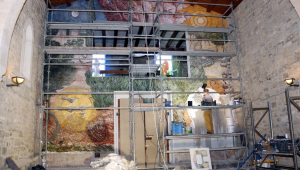 Josep Minguell enllesteix el seu darrer mural a l'ermita del parc Sant Eloi de Tàrrega