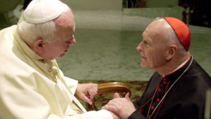 Joan Pau II i Benet XVI van ignorar els abusos del cardenal McCarrick, segons un informe del Vaticà