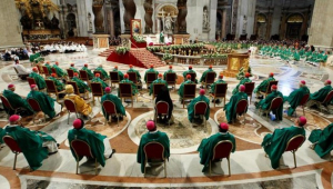 El Papa convida al Sínode a "aprendre a escoltar-nos mútuament: bisbes, sacerdots, religiosos i laics"