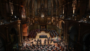 El cor i l'orquestra de Liceu apaivaguen les ànimes a Montserrat