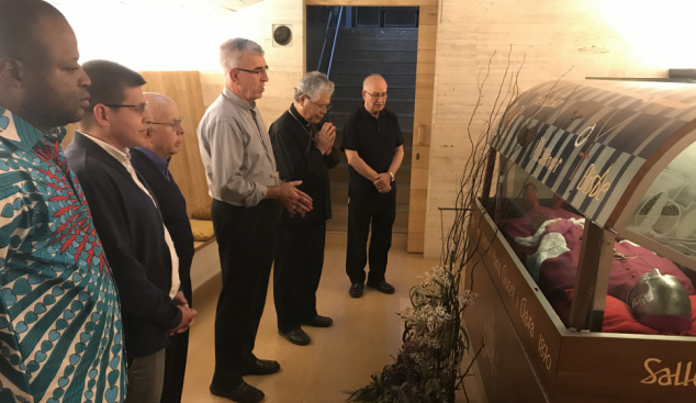 El claretià i bisbe al Japó Josep Maria Abella visita Catalunya