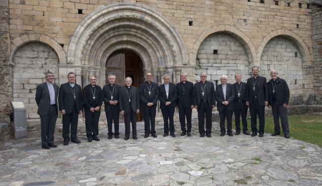 Els bisbes catalans aposten per “alguna cosa més que l’aplicació de la llei”