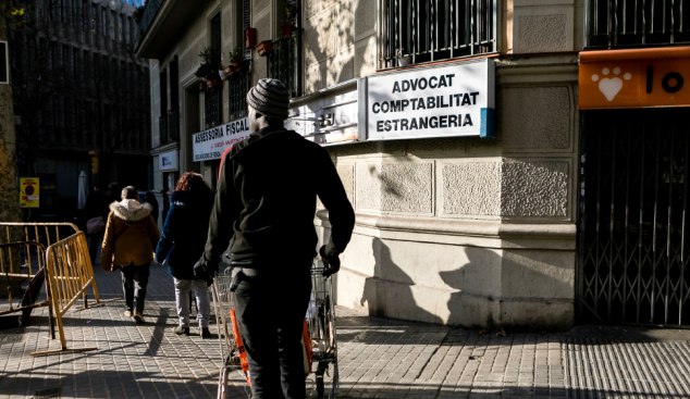 Càritas Barcelona demana protegir els migrants de les “fronteres invisibles”