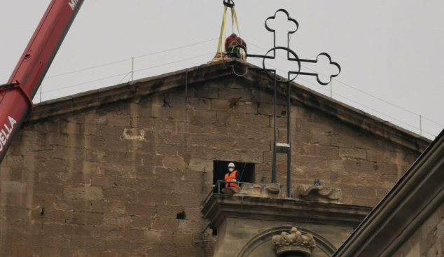 Obres a la teulada de la Catedral de Lleida 