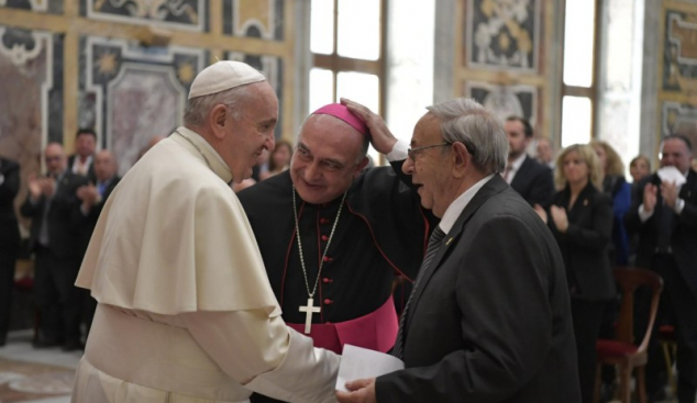 El Papa rep l'Arxiconfraria de la Verge de la Cinta de Tortosa en audiència privada 