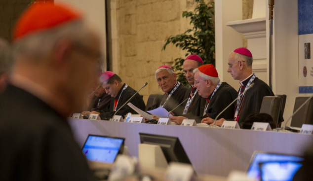 Cimera a Bari dels bisbes dels Mediterrani per la pau