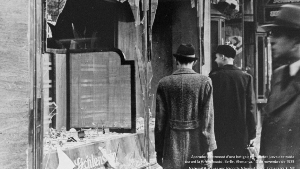 Kristallnacht, la nit dels vidres trencats