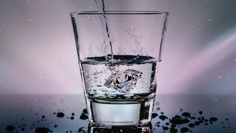 Un vas d'aigua