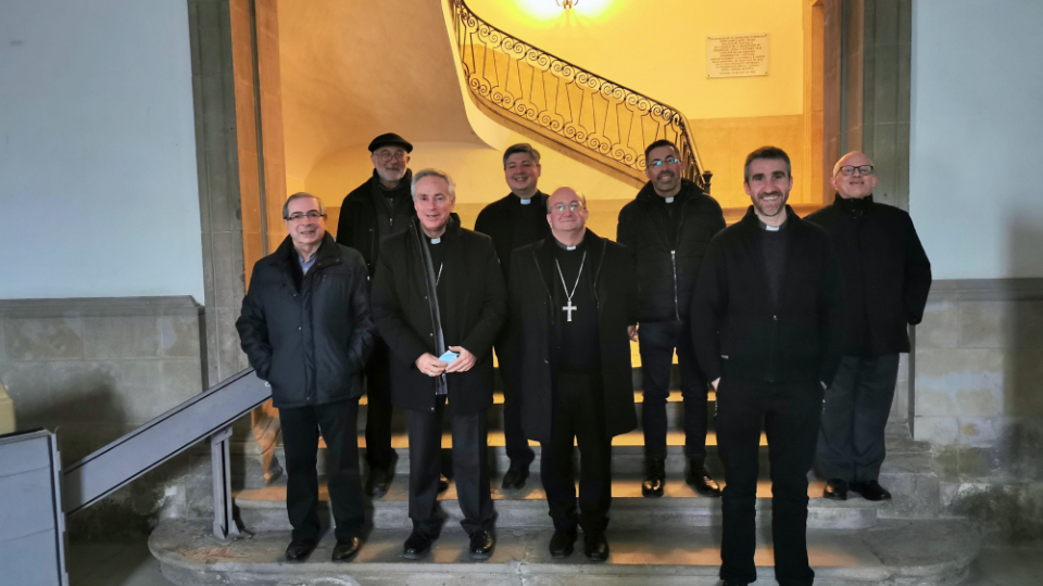 Fotografia: Bisbat de Solsona | El bisbe Conesa i Casanova amb el Col·legi de consultors.